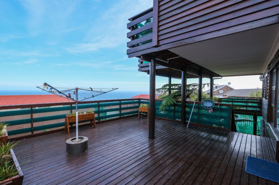 To Let 4 Bedroom Property for Rent in Herolds Bay Western Cape